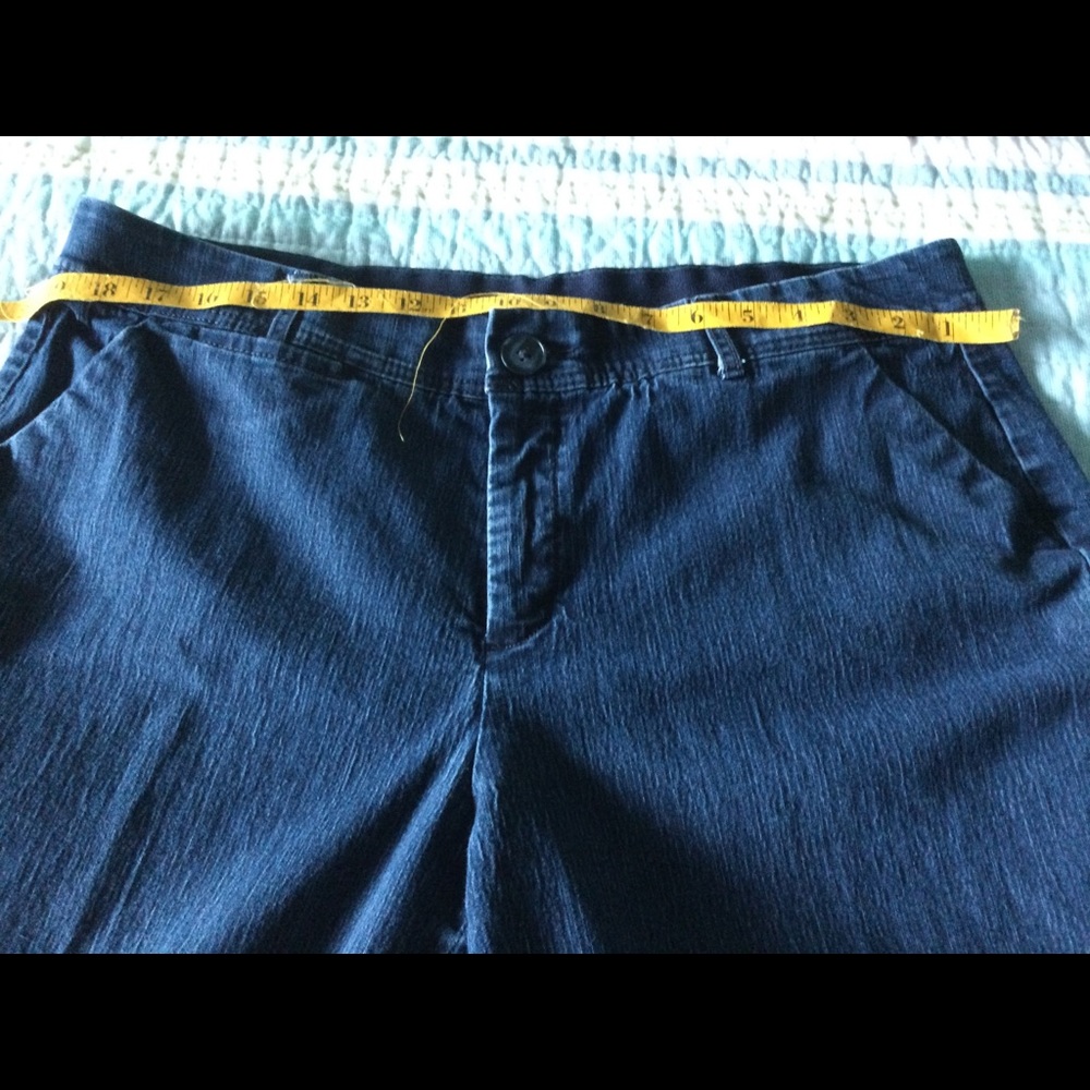 CJ Banks Size 16W Blue Jeans Capris